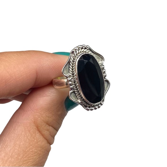 Black Onyx Ring Size 6 Solid 925 Sterling Silver Long Oval Shaped Boho Stone - Picture 5 of 9